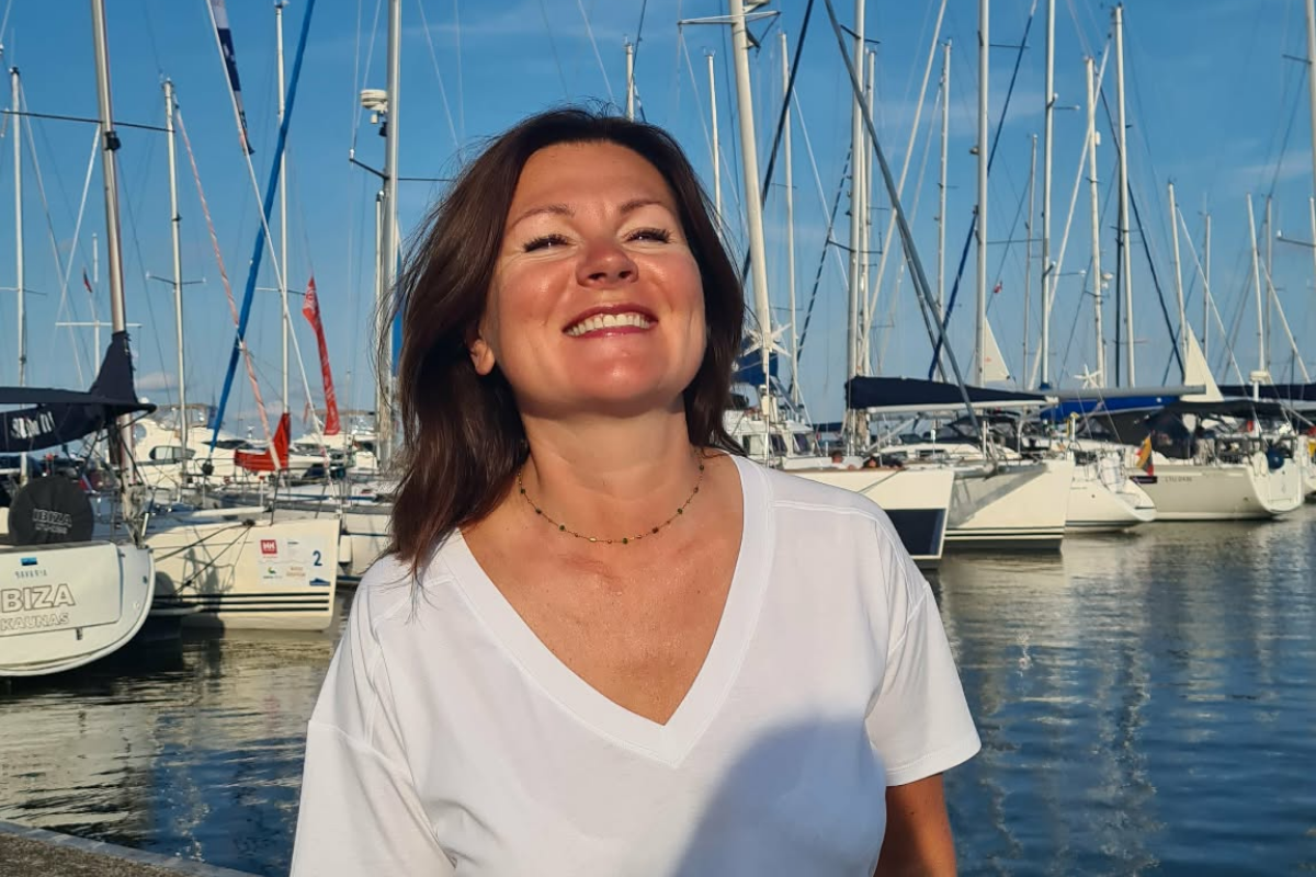 Dalia find vit foto Pradinis